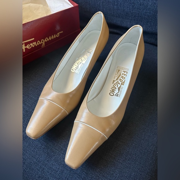 Salvatore Ferragamo Shoes - Vintage Ferragamo Designer Kitten Heels